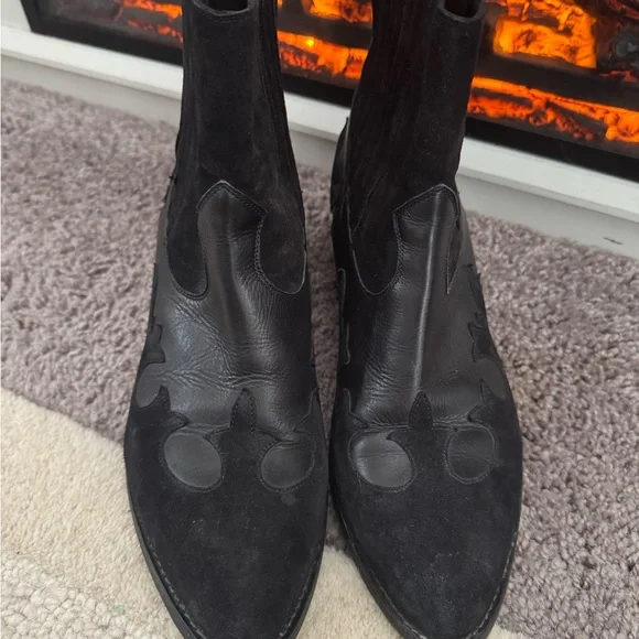 barneys new york ankle cowboy boots